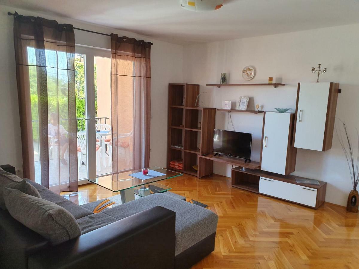 Apartman Dubravka 1 Lovran Exterior photo